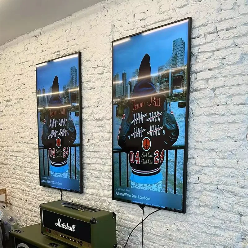 Qtenboard Digital Signage etail Store Scene