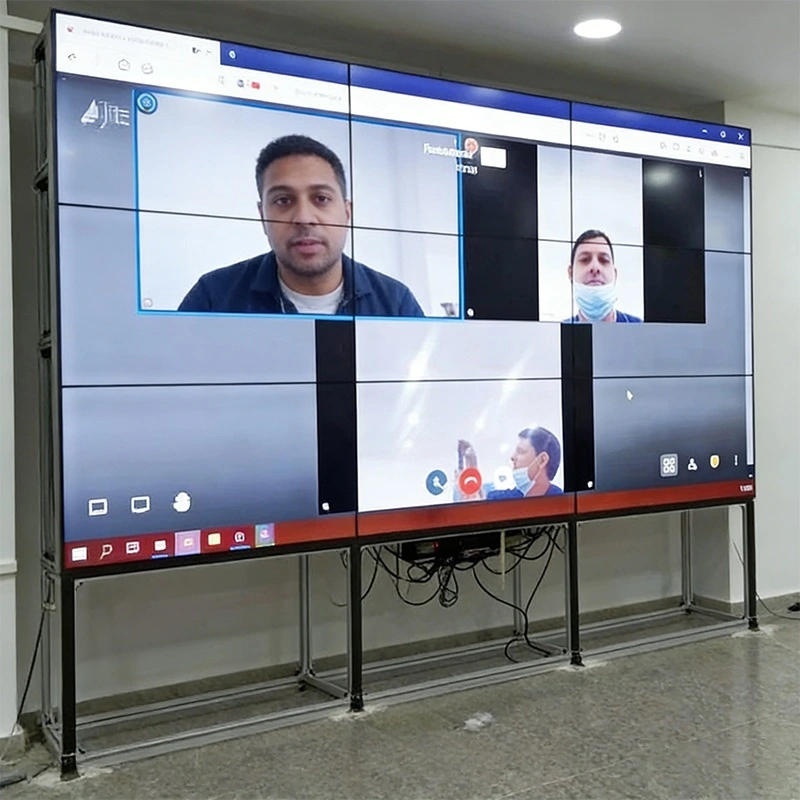 Multi-Screen Synchronized Playback