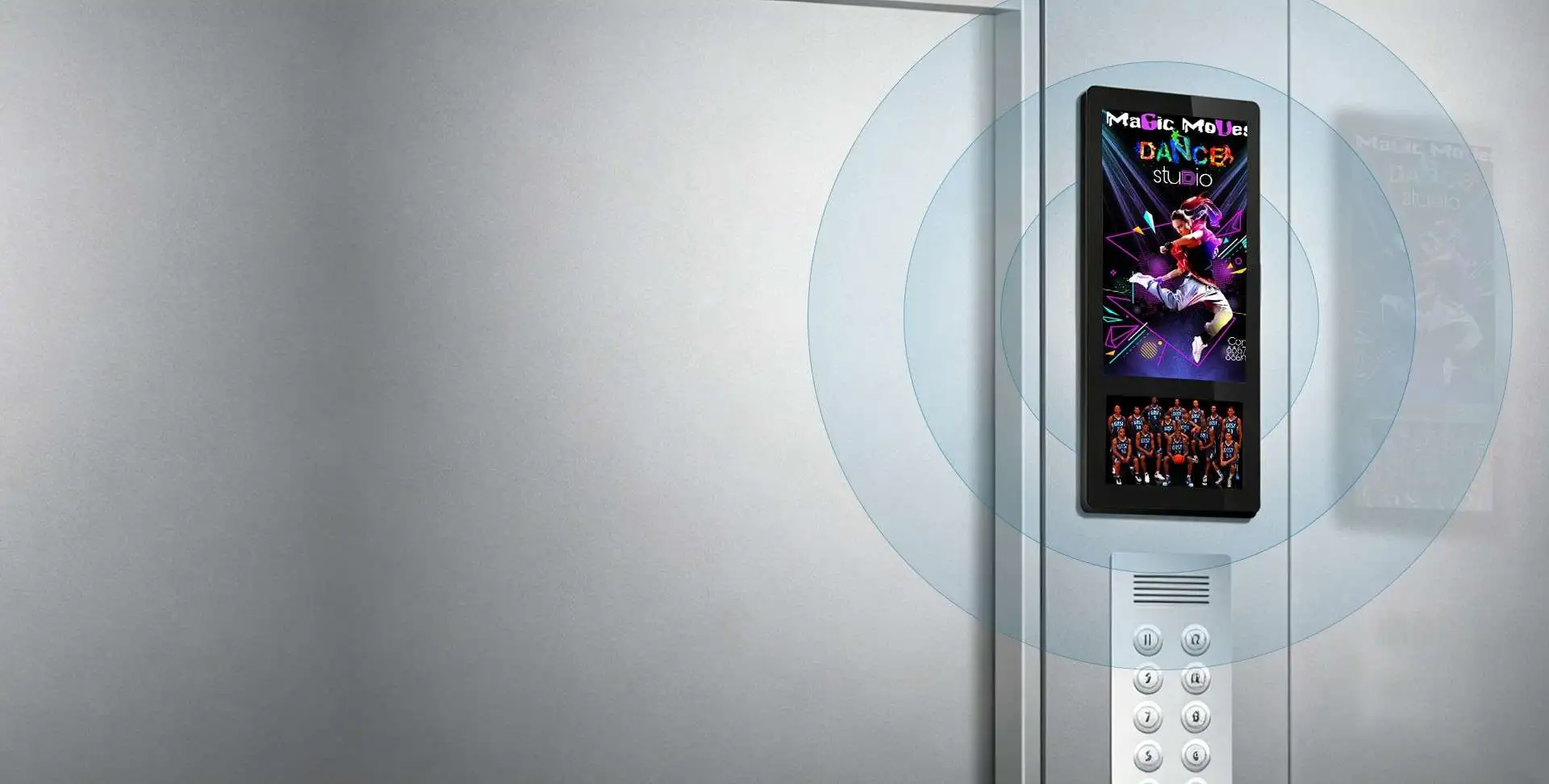 Built-in stereo speaker commercial display