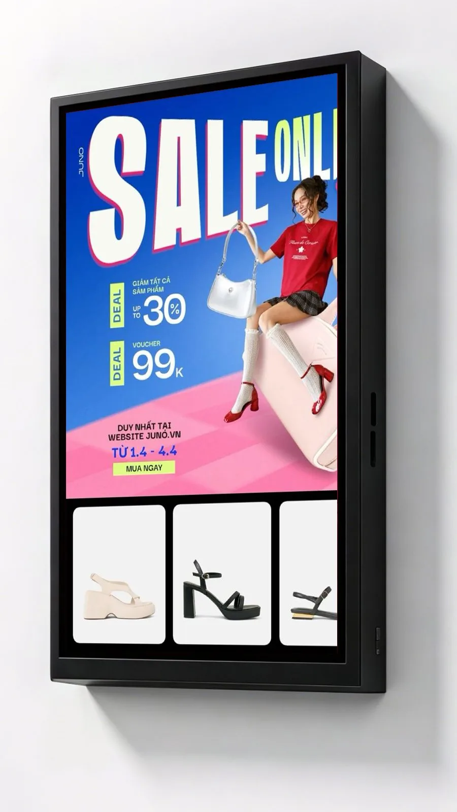 Qtenboard outdoor wall‑mounted advertising display