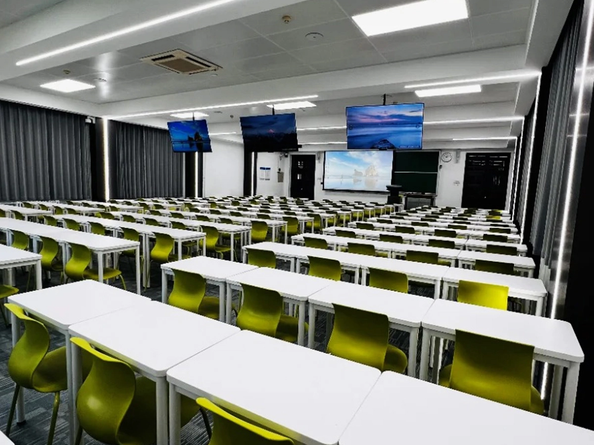 Qtenboard Hybrid Learning Smart Cloud Classroom Solution for University